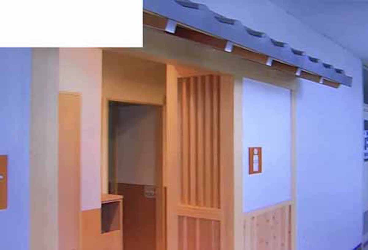 【近江八幡市】学校のトイレのデザインがすごい！：石田ジャーナル【2017/05/08】