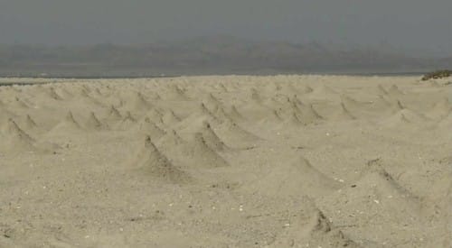 たくさんの砂山
