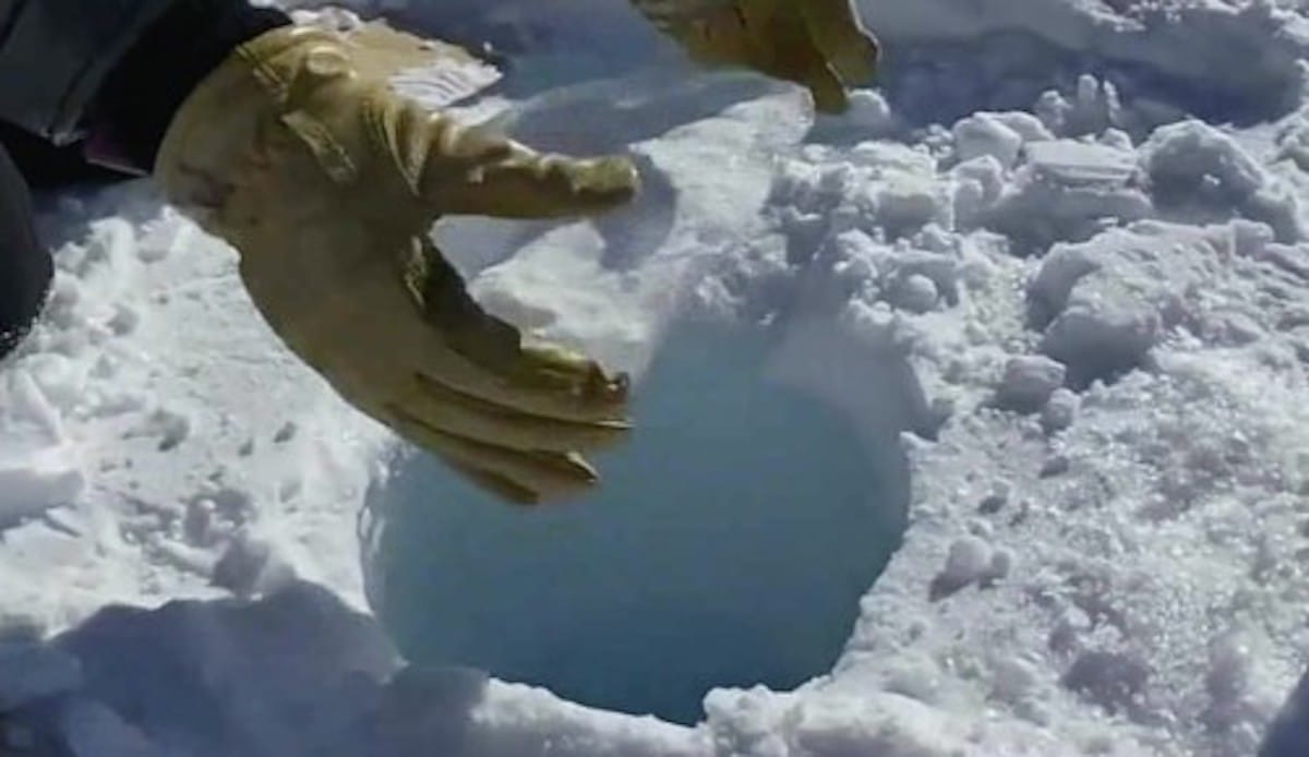 南極の穴に氷を入れると不思議な音がする！という話：めざましテレビ【2020/02/11】